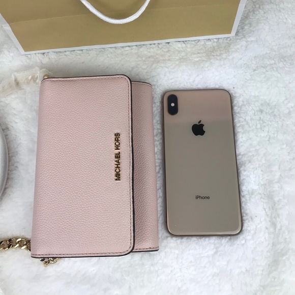 Michael Kors Jet Set Phone Crossbody Bag - Picture 14 of 14